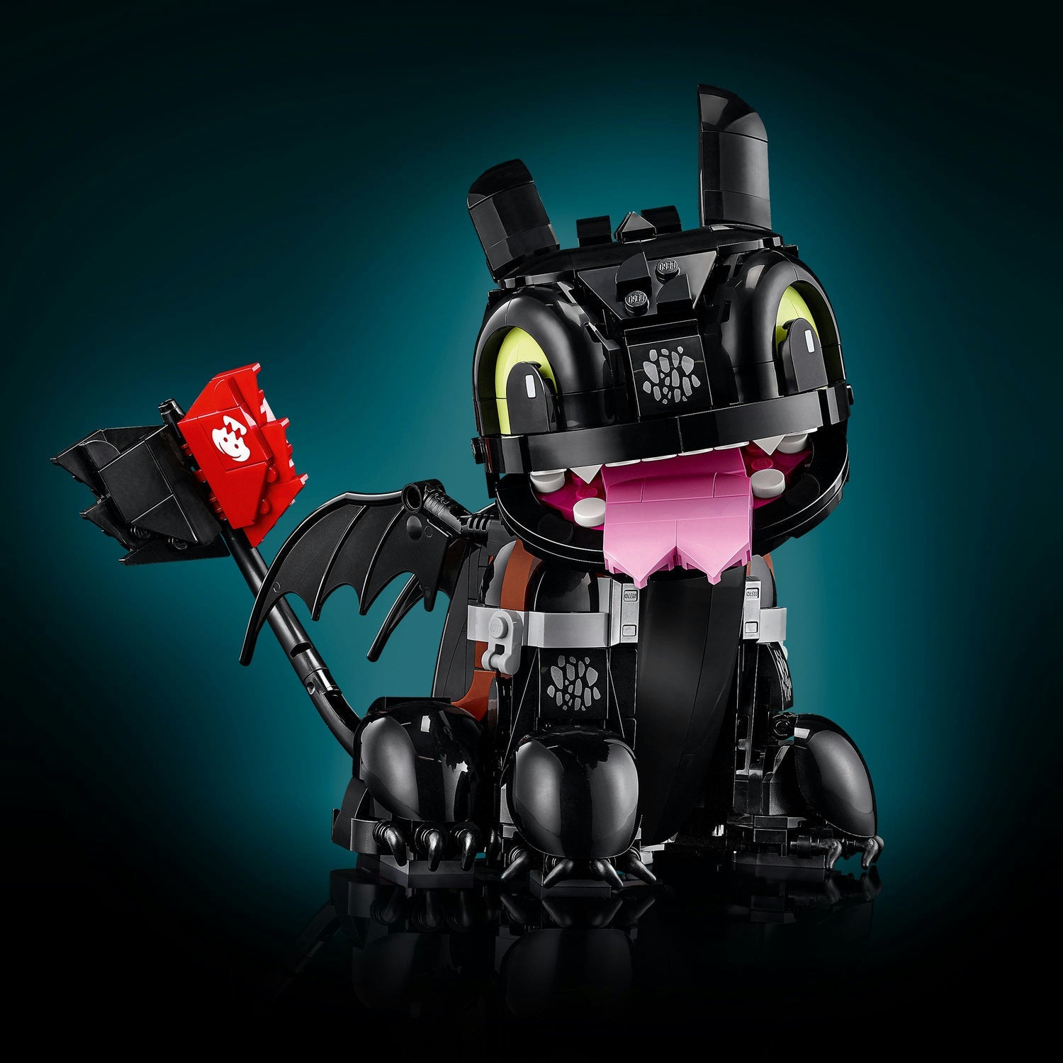 ICONS™ How to Train Your Dragon: Toothless