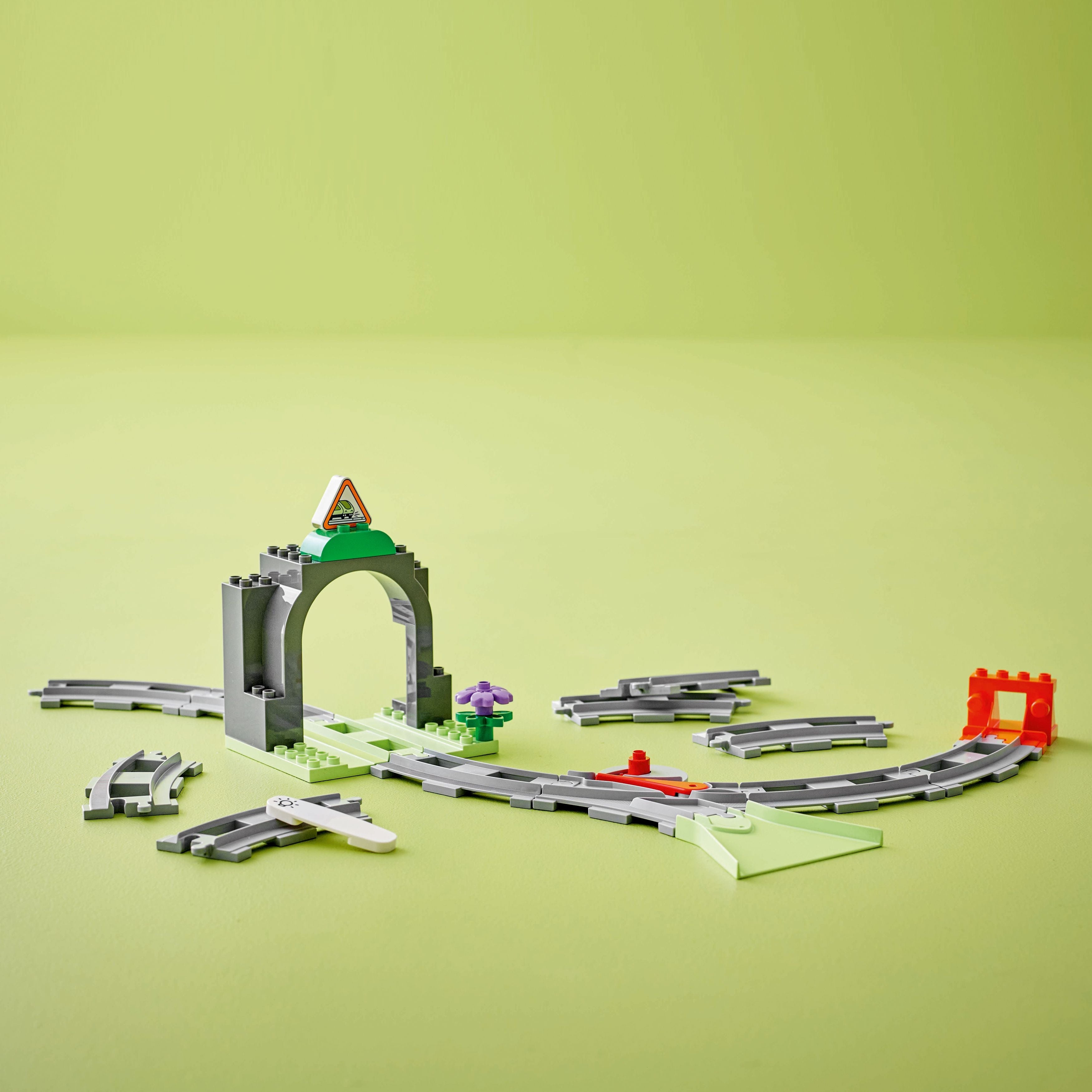 DUPLO™ Train Tunnel and Tracks Expansion Set