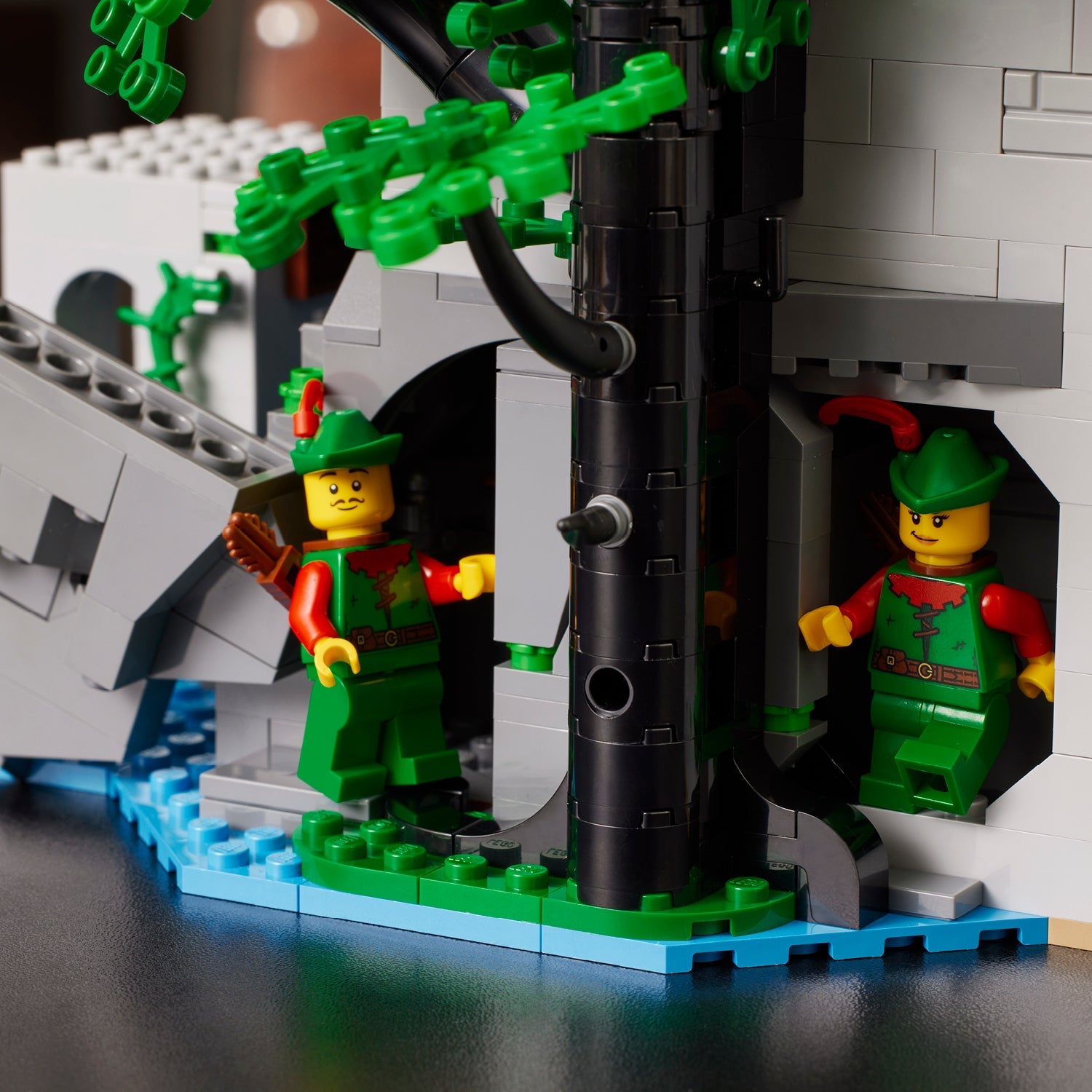 ICONS™ Lion Knights' Castle