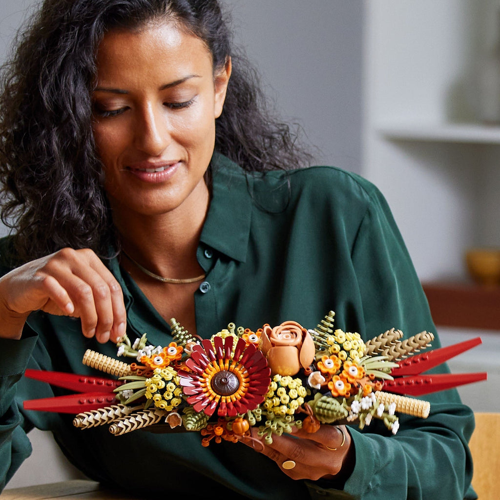 ICONS™ Dried Flower Centerpiece