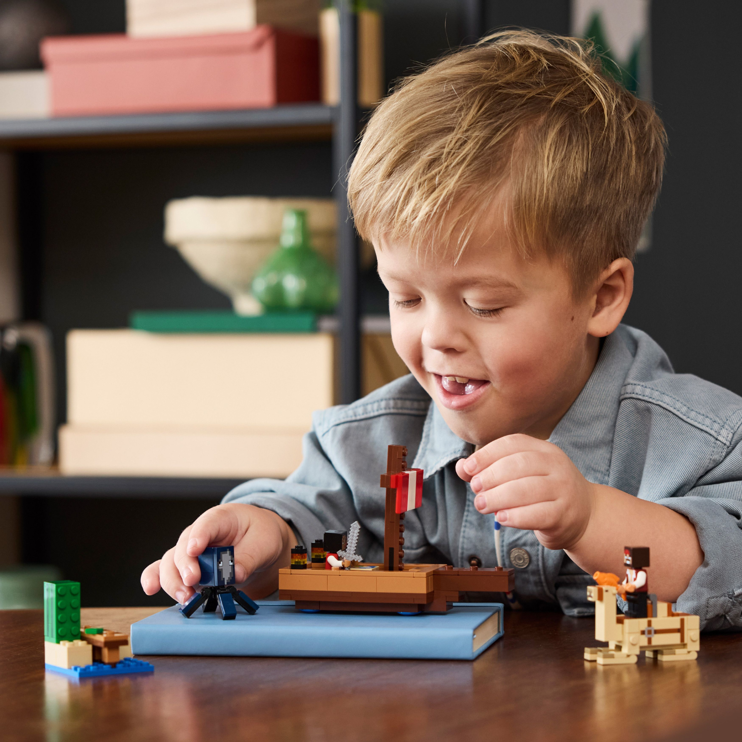 Minecraft® The Pirate Ship Voyage