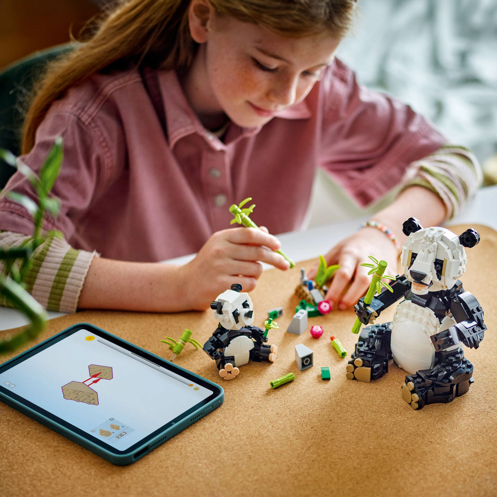 Creator 3-in-1 Wild Animals: Panda Family