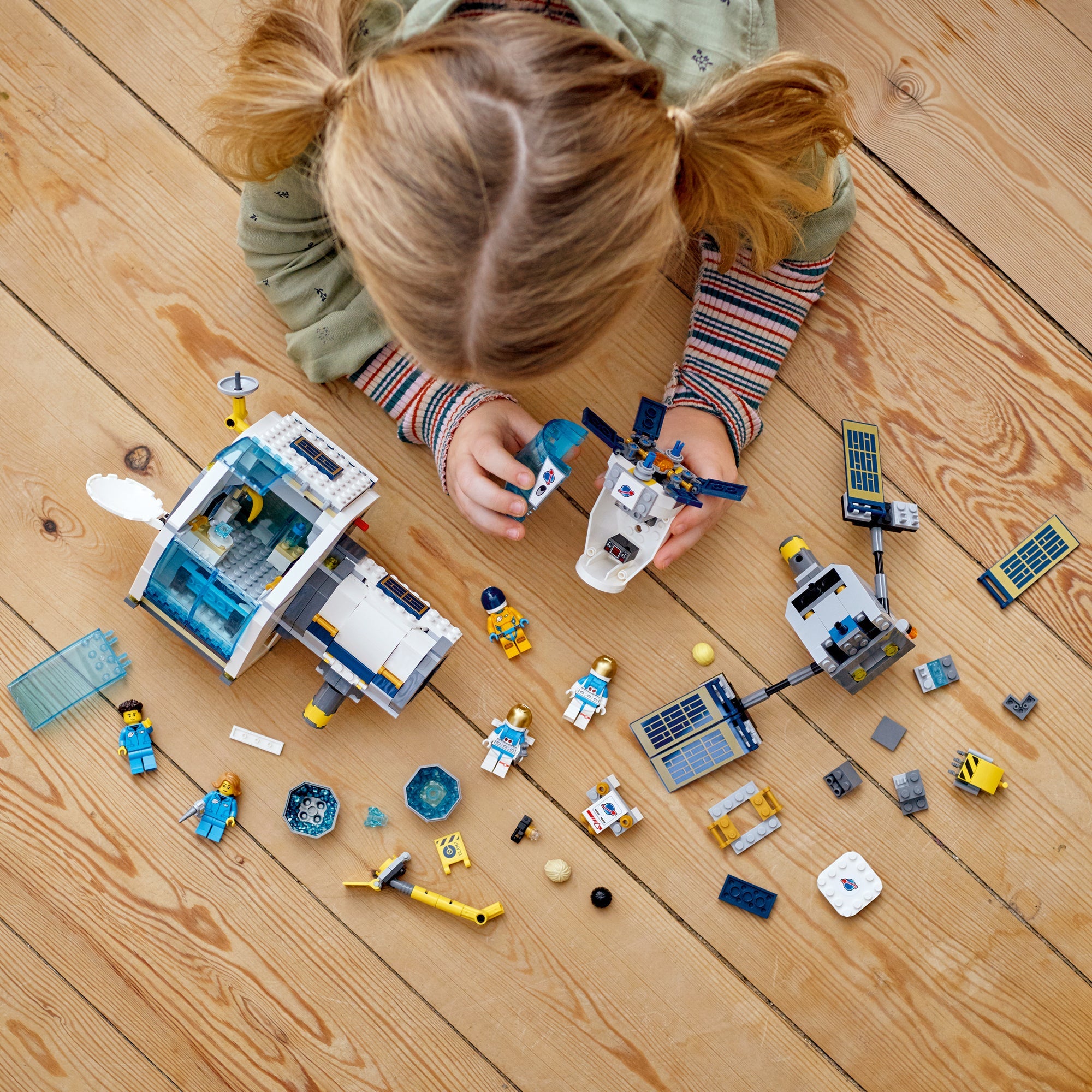 City Lunar Space Station