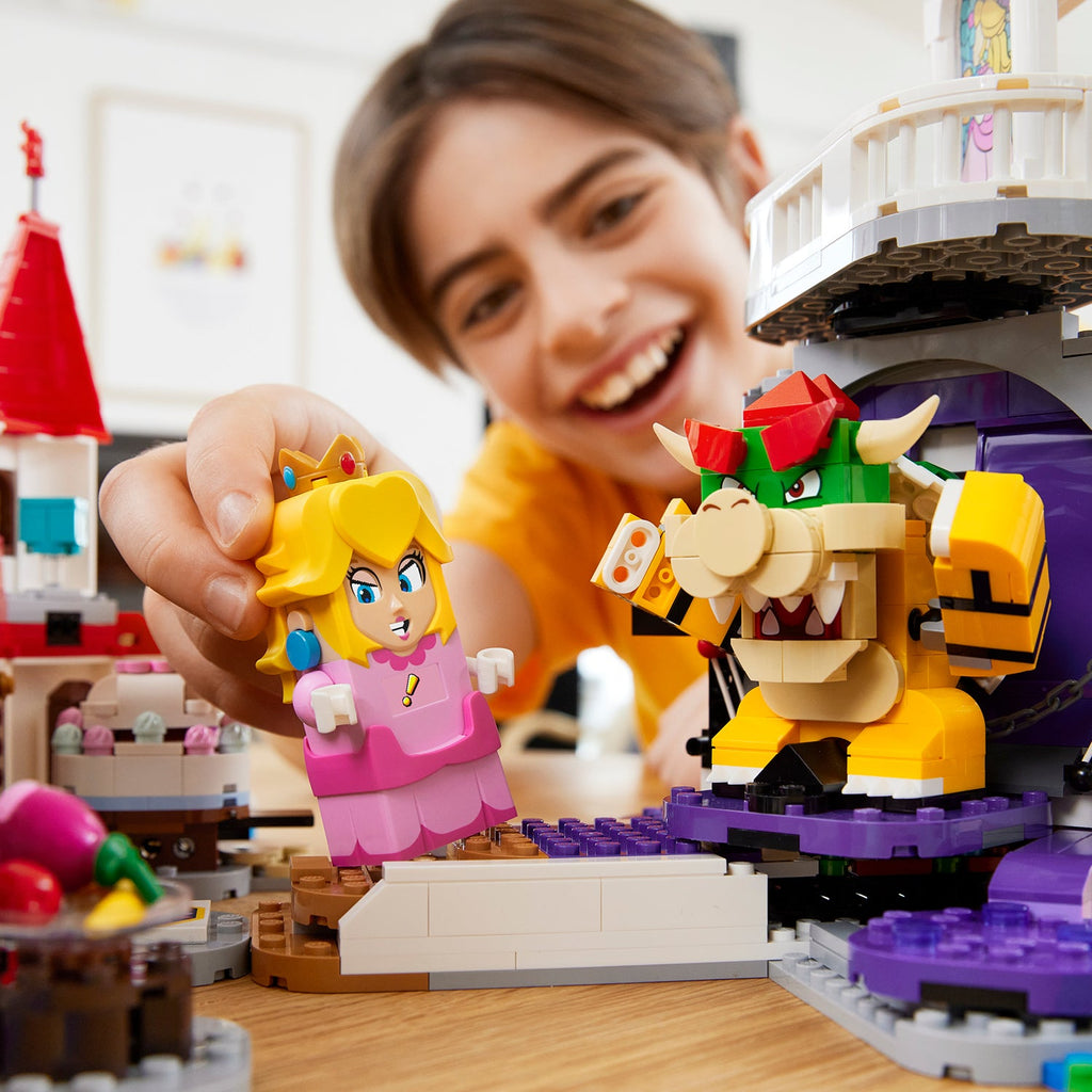 Super Mario™ Peach’s Castle Expansion Set
