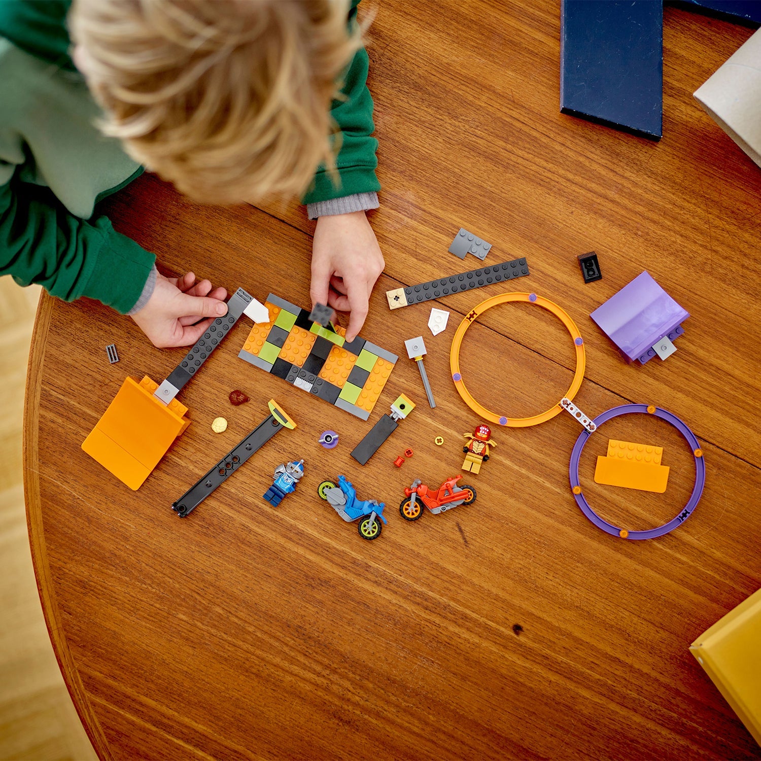 City Spinning Stunt Challenge