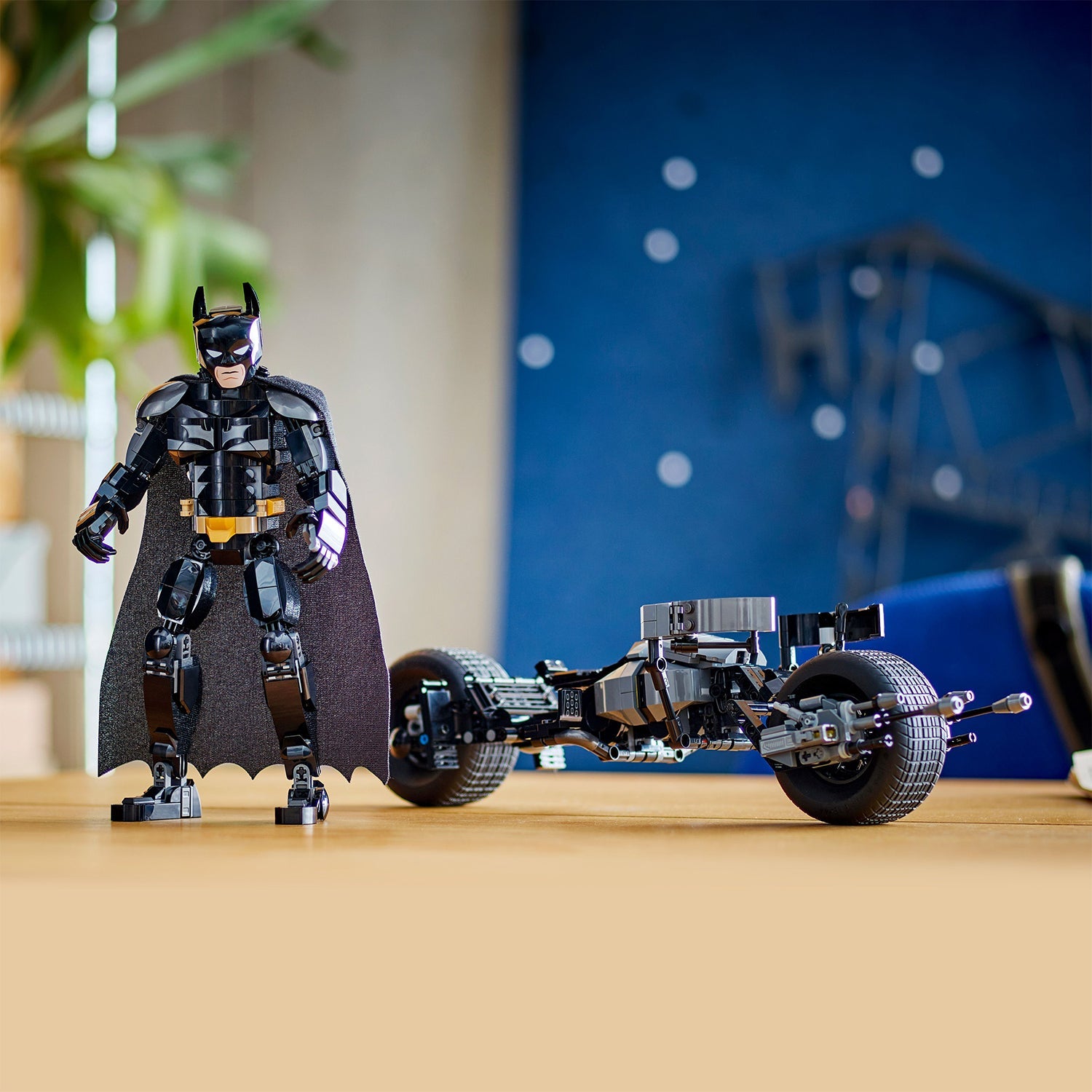 DC Batman™: Batman Construction Figure & the Bat-Pod Bike