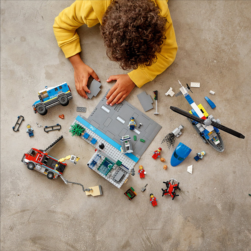 City Police Chase at the Bank