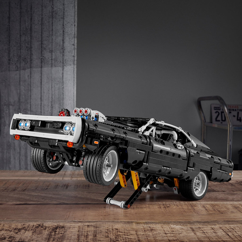 Technic™ Doms Dodge Charger