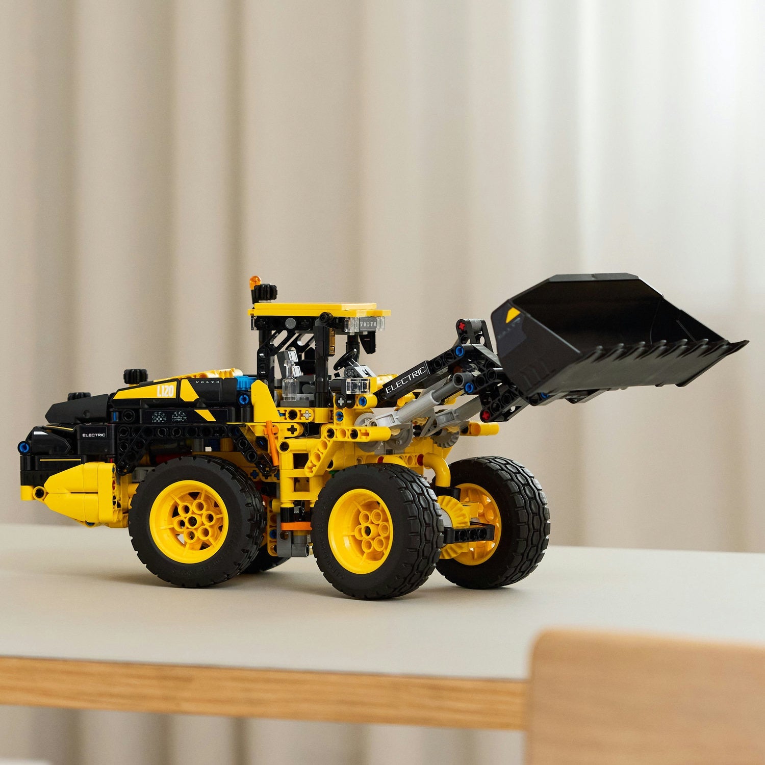 Technic Volvo L120 Electric Wheel Loader