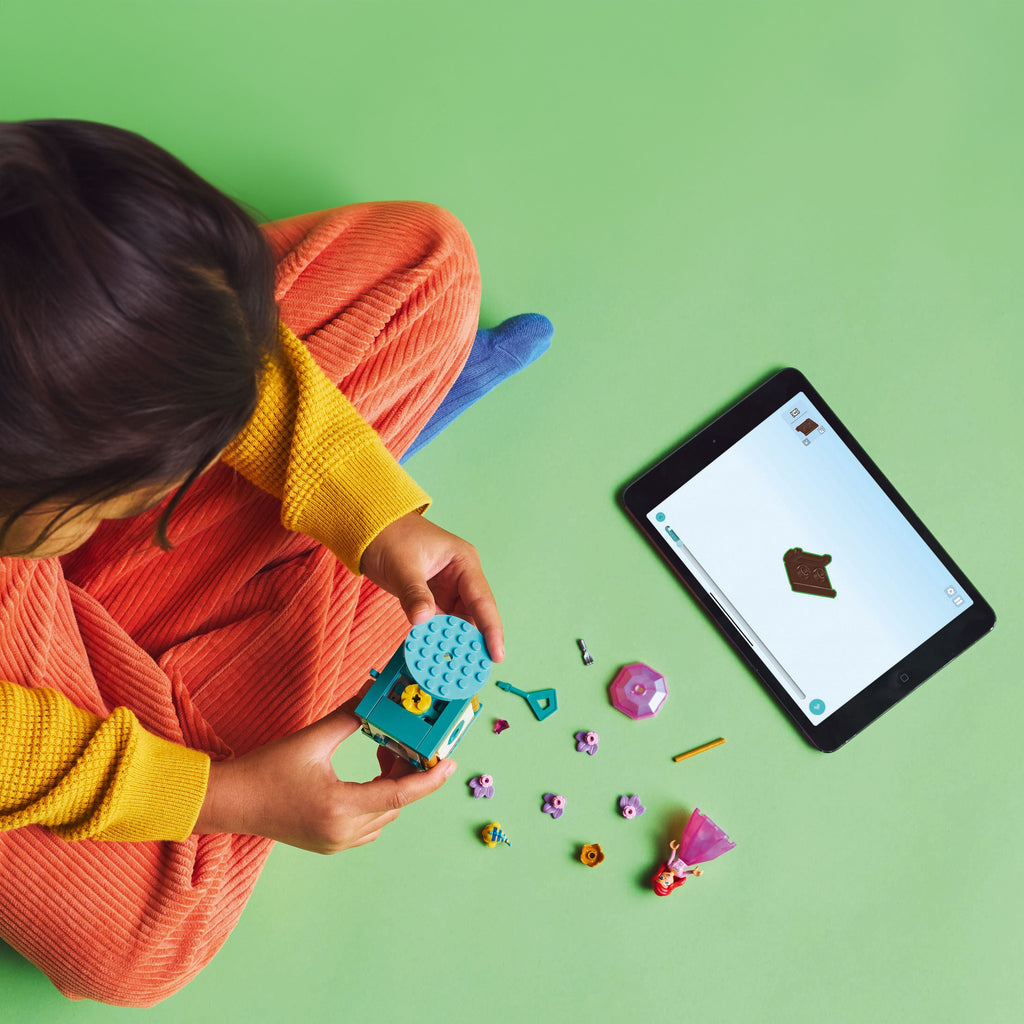 Disney™ Twirling Ariel