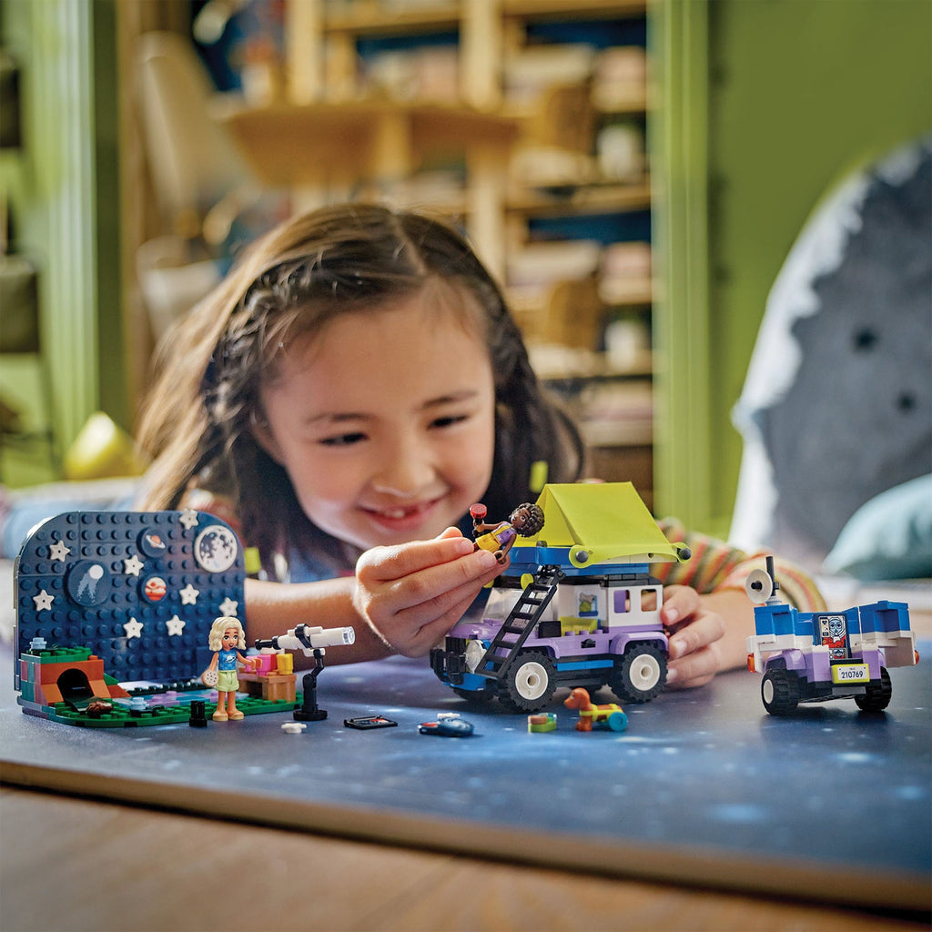 Friends™ Stargazing Camping Vehicle