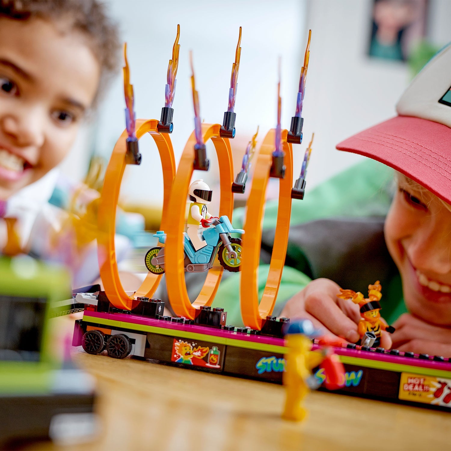 City Stunt Truck & Ring of Fire Challenge