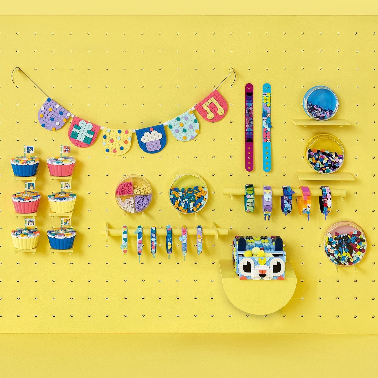 DOTS™ Extra DOTS Series 8 – Glitter and Shine