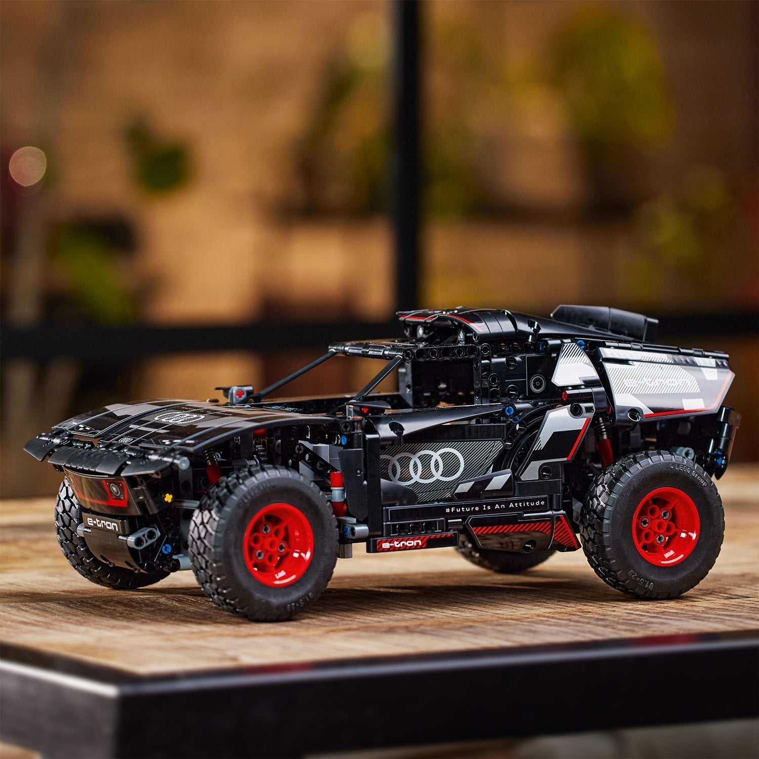 TECHNIC™ Audi RS Q e-tron