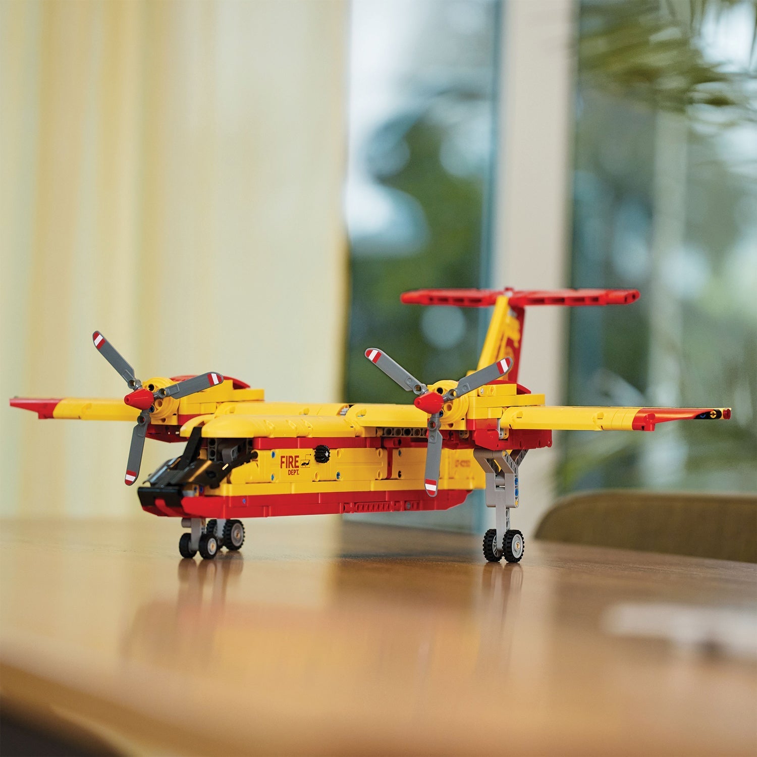 Technic™ Firefighter Aircraft