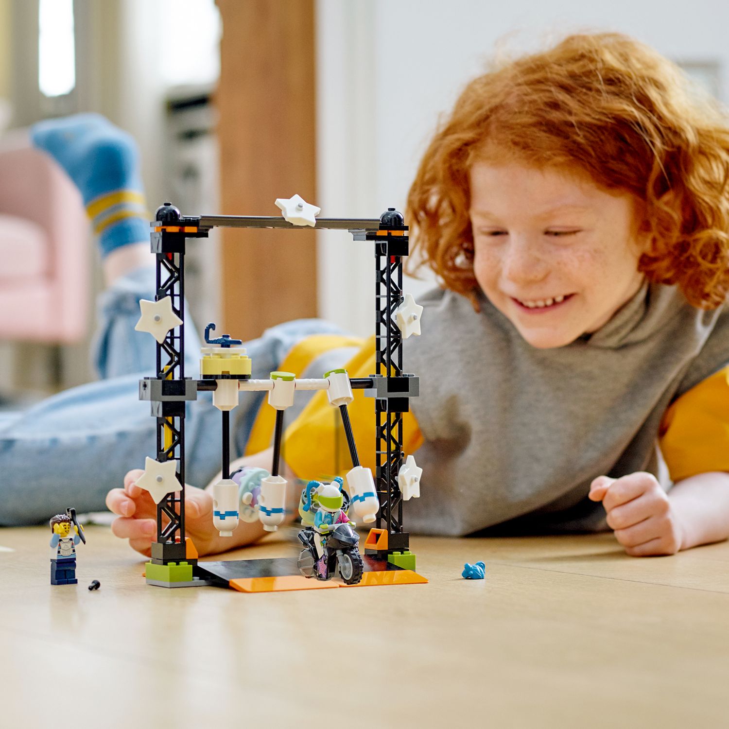 City The Knockdown Stunt Challenge