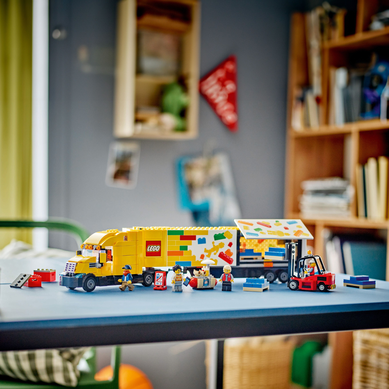 City Yellow Delivery Truck