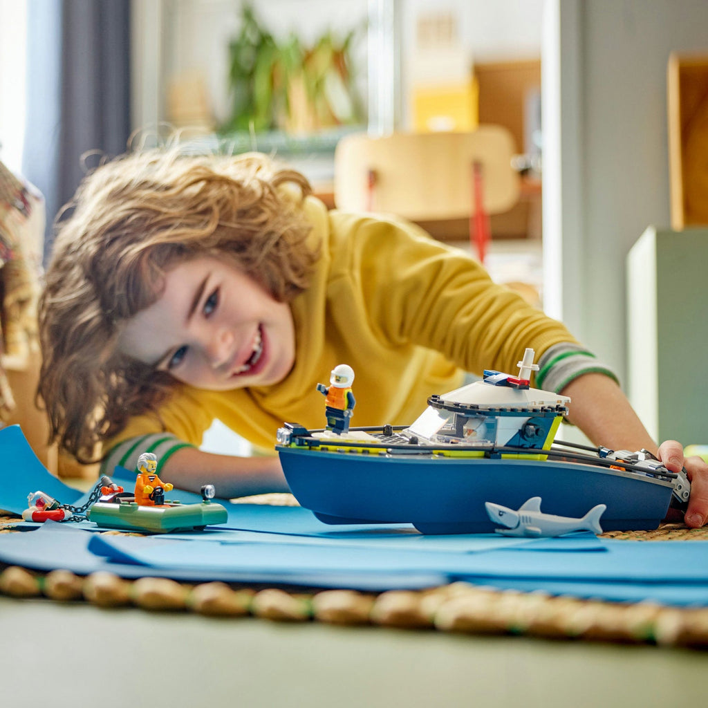 City Police Boat Chase