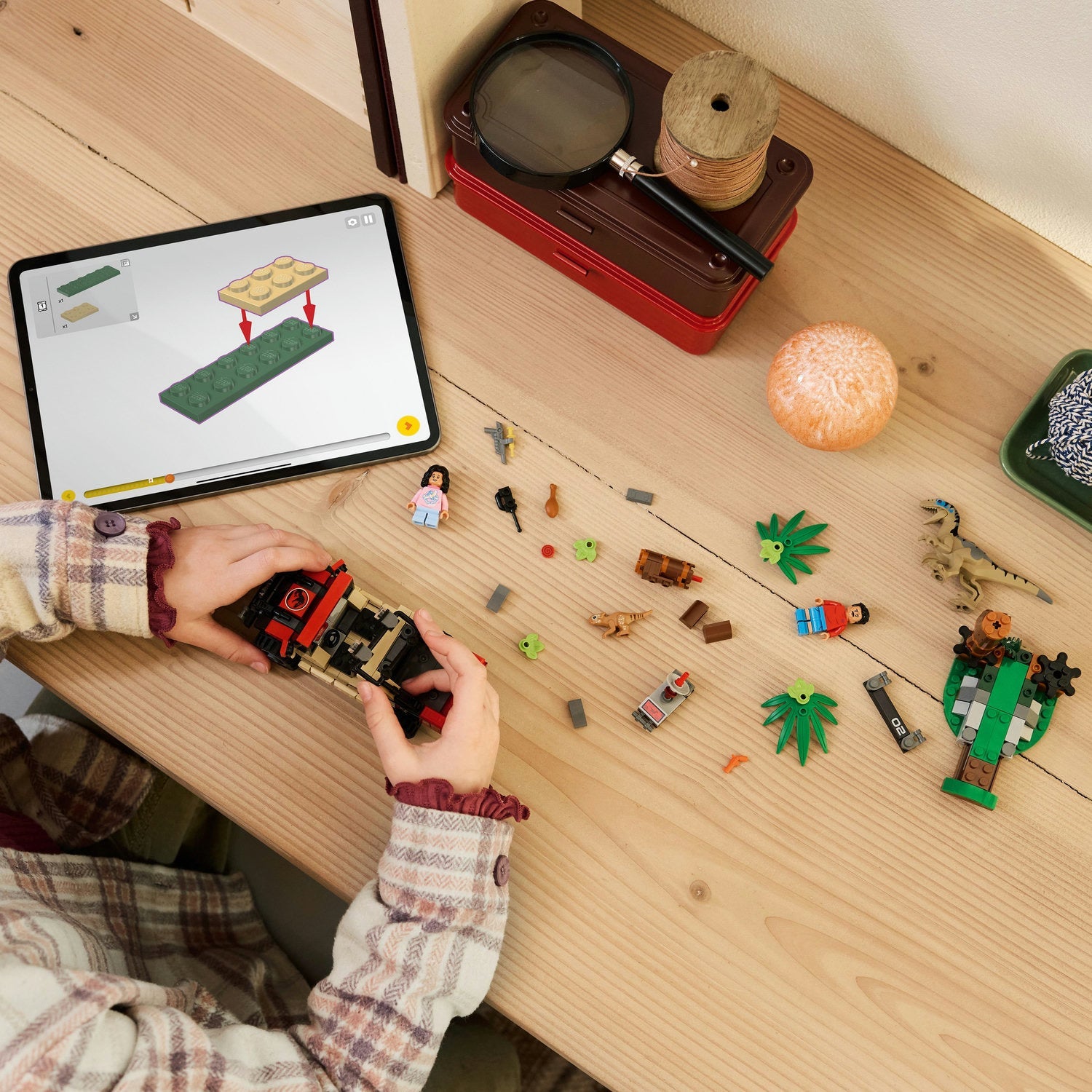 Jurassic World Raptor Off-Road Escape