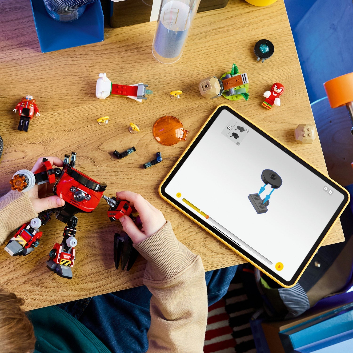 Sonic the Hedgehog™ Knuckles vs. Dr. Eggman Egg Crusher Mech