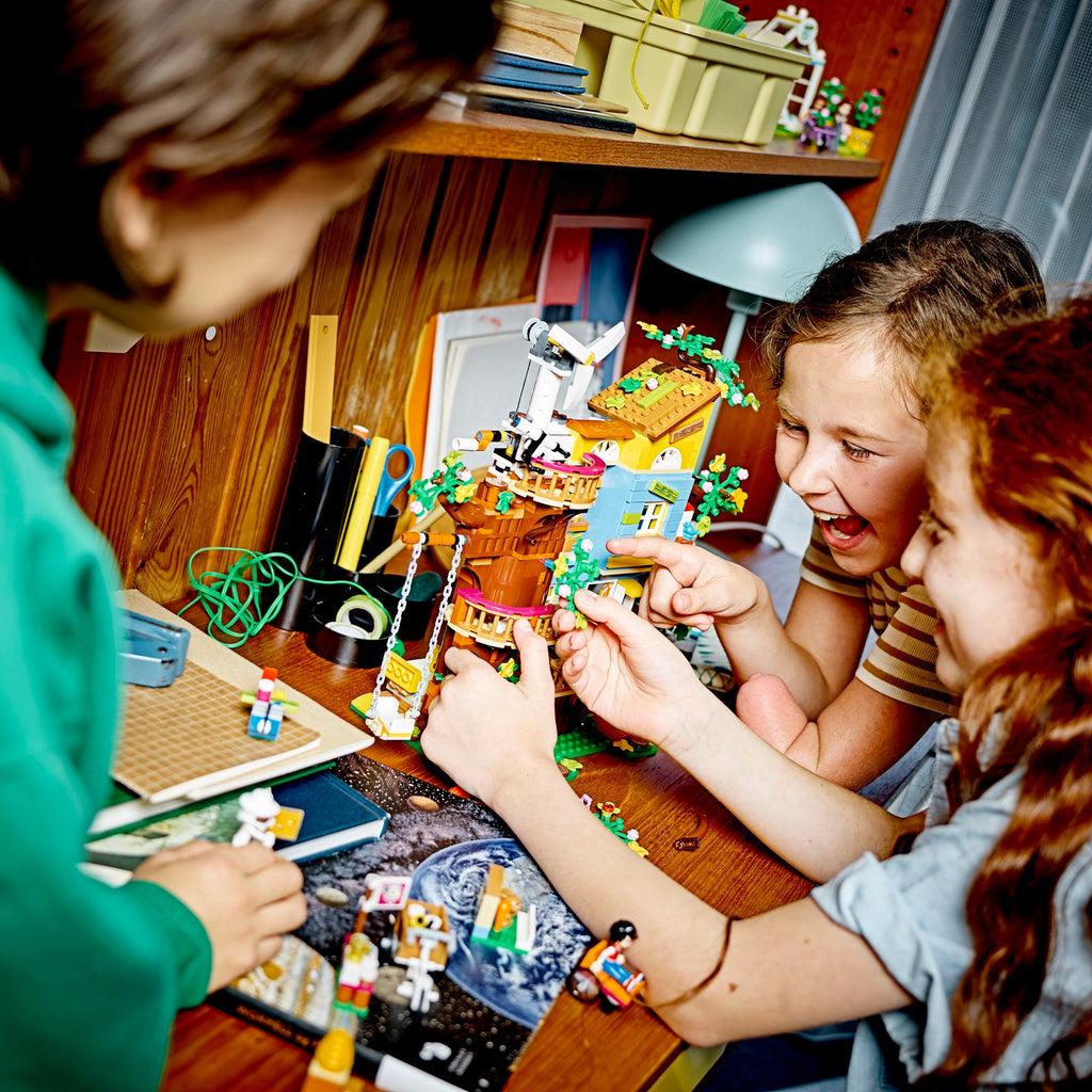 Friends™ Vacation Beach House